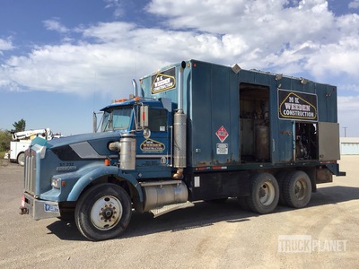 1993 Kenworth T800 1000 gal 6x4 Fuel and Lube Truck