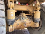 Chassis with Suspension Cylinders