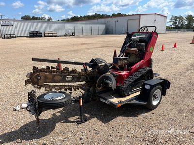 Barreto 20RTK Tracked Zanjadora w/ Barreto Trailer