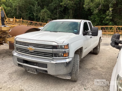2017 Chevrolet Silverado 2500HD 4x4 Crew Cab Pickup
