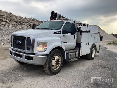 2017 Ford F 750 4x2 Service Truck