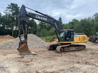 2013 John Deere 350G Tracked Excavator