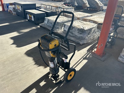 Dewalt D25980 Electric Demolition Breaker