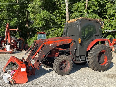 2024 Kubota L3560HSTC-LE 4WD Utility Tractor