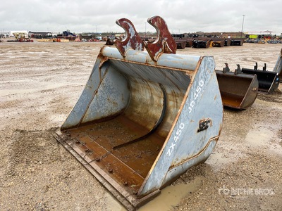 80 in Q/C Cleanup Excavator Bucket - Fits 450