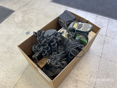 Quantity of Miscellaneous Remotes Varios