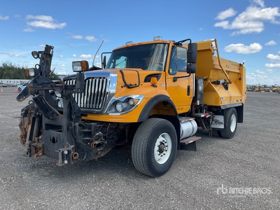 2011 International 7400 4x2 Snow Plow Truck