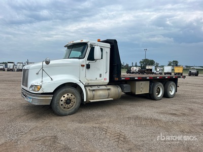 2006 International 9400i 6x4 Flatbed Truck