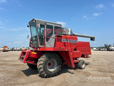 Massey Ferguson 550 حصادة مجمعة