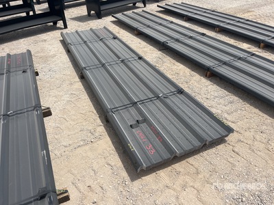 Quantity of 2025 Kit Containers Steel R Panel Divers