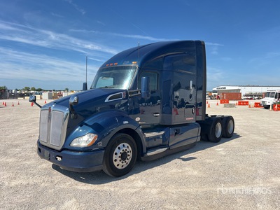 2016 Kenworth T680 6x4 3- Achs Sattelzugmaschine mit Schlafkabine
