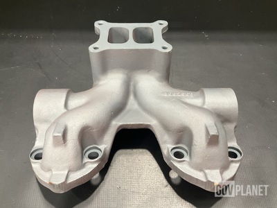 (5) Cummins 3062566 Exhaust Manifolds