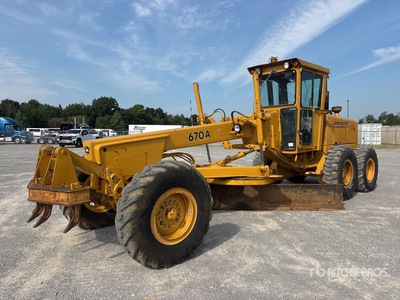 1985 John Deere 670A Motor Grader