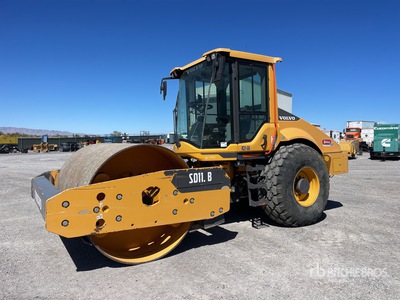 2020 Volvo SD115B Rullo vibrante ferro gomma
