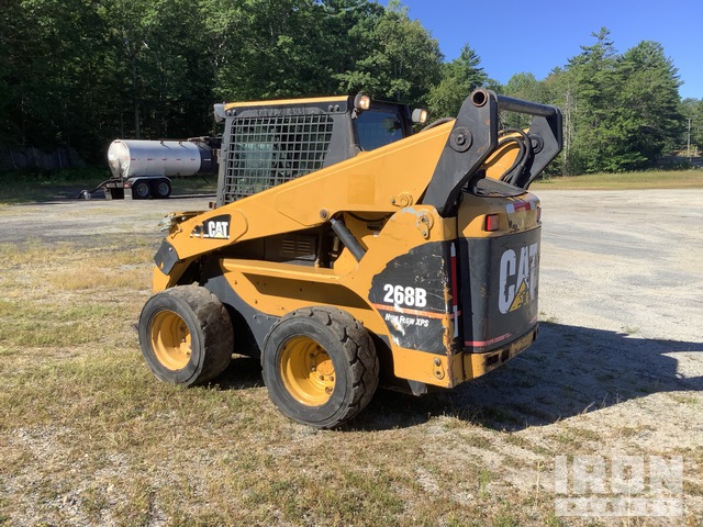 MINI CARGADOR SOBRE RUEDAS 2004 CATERPILLAR 268B