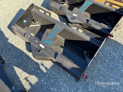 2025 Kit Containers QT-BSS スキッドステア用ヘイフォーク