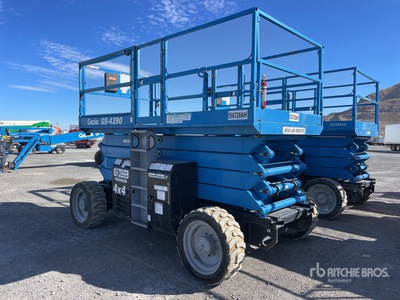2015 Genie GS4390RT Dual Fuel Scissor Lift