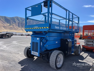 2016 Genie GS4390RT Dual Fuel Scissor Lift