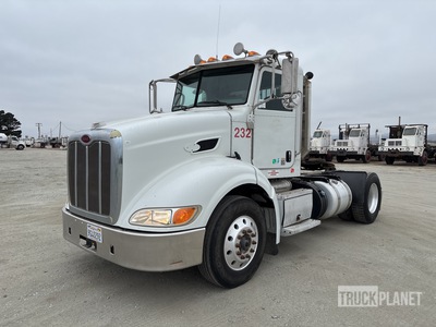 2012 Peterbilt 384 4x2 S/A Day Cab Truck Tractor
