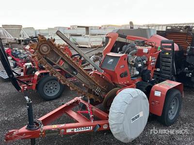 2019 Ditch Witch C24X Tracked Grabenfräse w/2019 Ditch Witch S3C Trailer