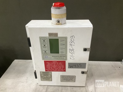 (3) Parasense 5-220-0-E Refrigerant Leak Monitors