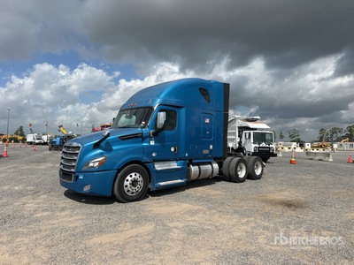 2018 Freightliner Cascadia 126 6x4 Cascadia T/A Sleeper Truck Tractor