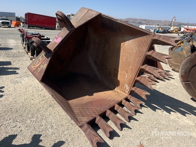 Hensley 74 in Digging Excavator Bucket