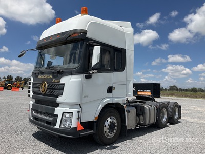 2025 Shacman X3000 6x4 Tractocamion con Dormitorio / Sobrecabina T/A con cama
