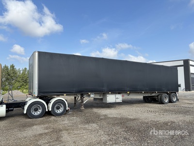 2016 Reitnouer Tautliner Trailer