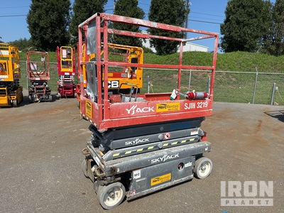 2016 Skyjack SJIII 3219 Electric Scissor Lift