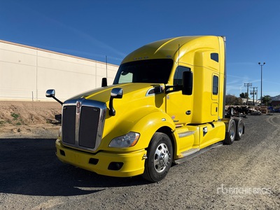 2020 Kenworth T680 6x4 Ciągnik siodłowy T/A z kabiną sypialną