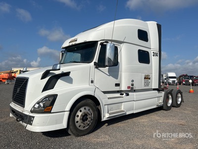 2015 Volvo VNL 6x4 T/A Sleeper Truck Tractor
