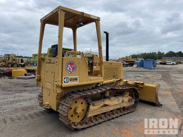 TOPADOR FRONTAL 1981 CATERPILLAR D3