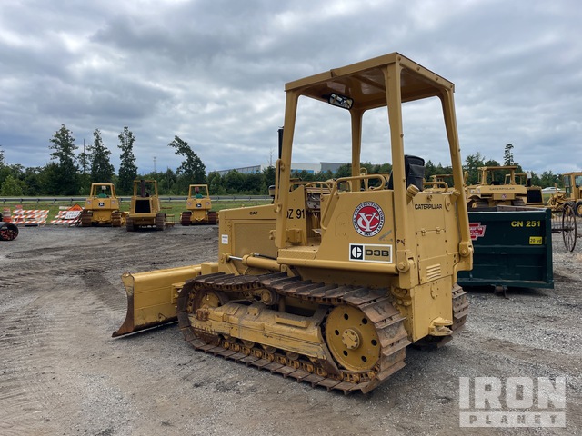TOPADOR FRONTAL 1981 CATERPILLAR D3