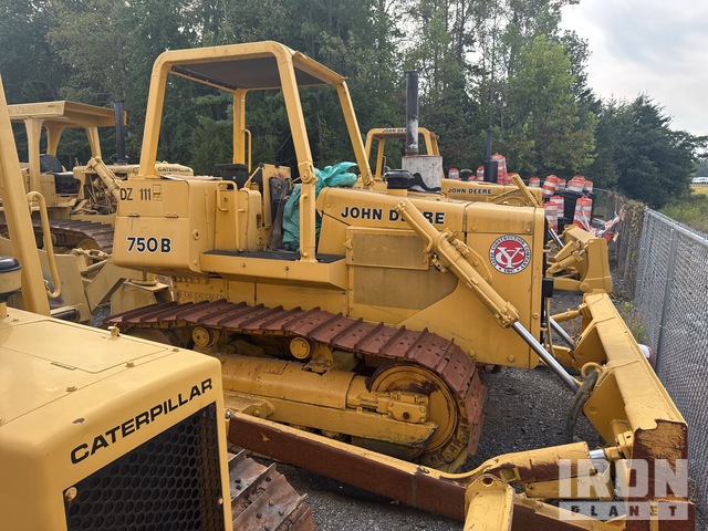 TOPADOR FRONTAL 1985 JOHN DEERE 750B