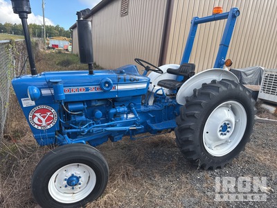1974 Ford 2000 2WD Tractor (Inoperable)