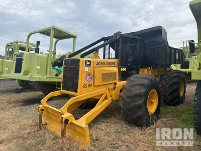 1979 John Deere 640 4x4 w/ Dump Bed Płoza (Inoperable)