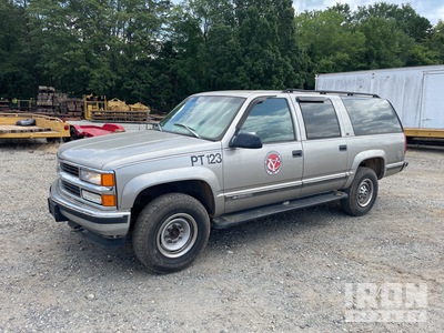 1999 Chevrolet Suburban 2500 4x4 SUV