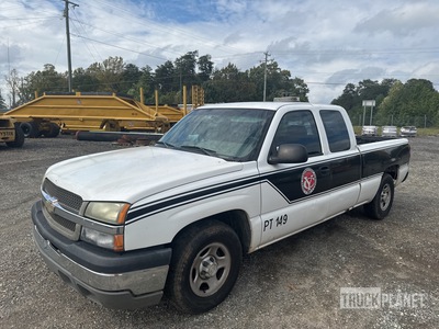 2004 Chevrolet Silverado 1500 4x2 Extended Cab Pickup