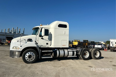 2014 Mack CXU613 6x4 T/A Slaapcabine Trekker