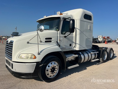 2014 Mack CXU613 6x4 Cabeza Tractora Cabina Dormitorio