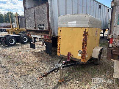 1970 Parkhurst 12 ft S/A Enclosed Trailer