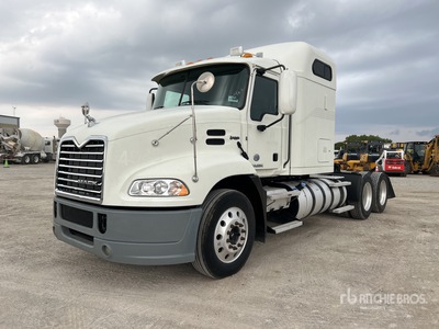 2015 Mack CXU613 6x4 Sleeper Truck Tractor