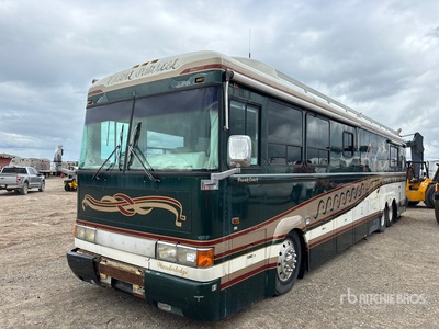 1995 Blue Bird Wanderlodge - SALVAGE 6x4 Bus