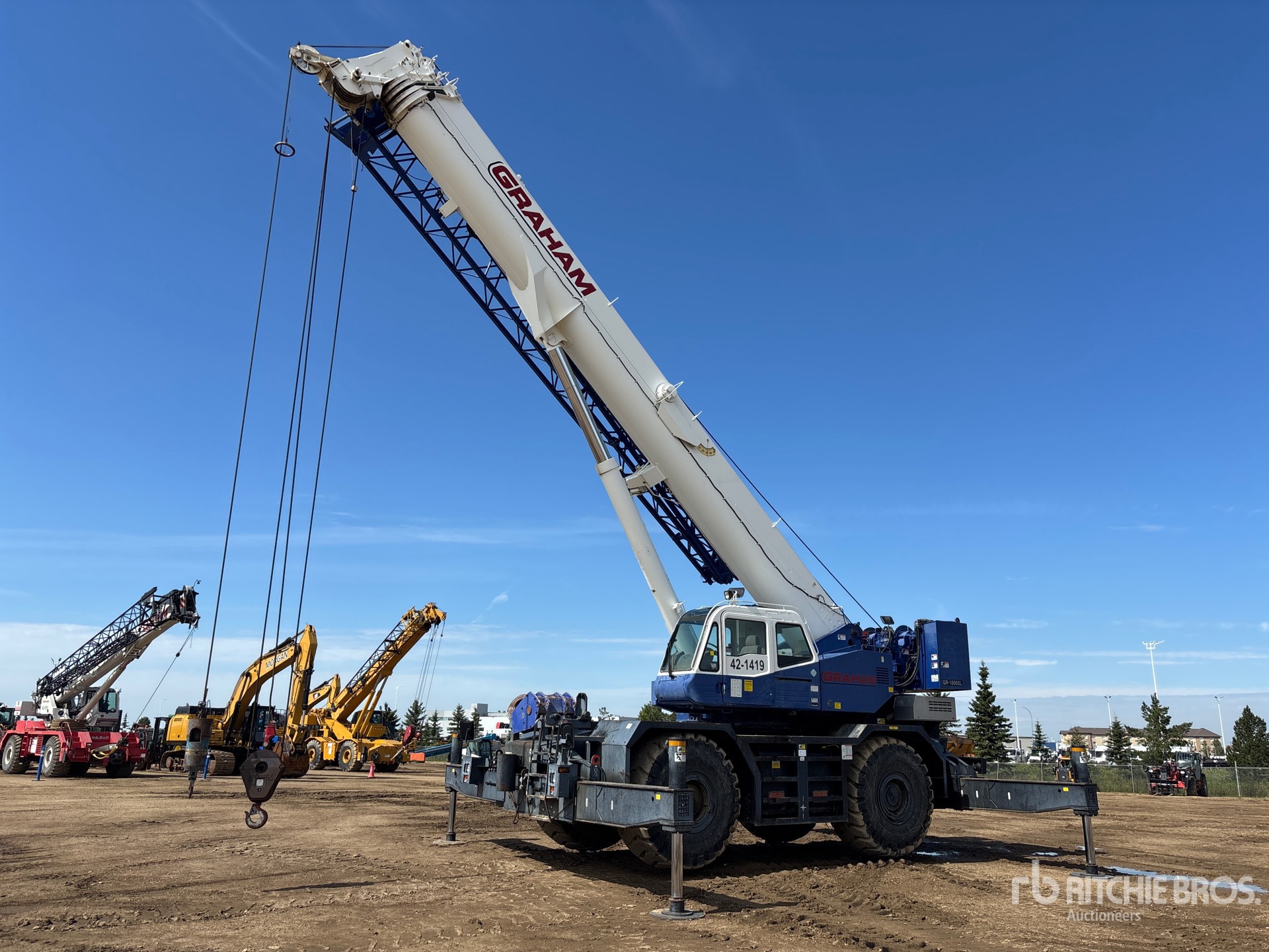 2013 Tadano GR-1000XL 100 ton 4x4x4 4x4x4 Rough Terrain Crane