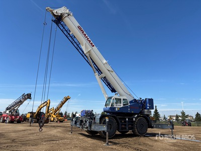 2013 Tadano GR-1000XL 100 ton 4x4x4 4x4x4 Rough Terrain Crane
