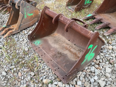 36 in Cleanup Benna per escavatore - Fits Bobcat