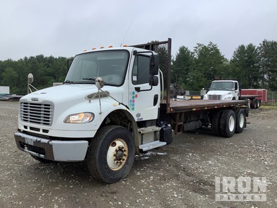 2014 Freightliner M2 106 6x4 平台トラック