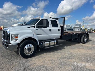 2019 Ford F-750 4x2 Crew Cab Flatbed Truck