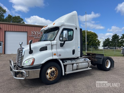 2013 Freightliner Cascadia 113 4x2 Cabina per trattore stradale 2 assi